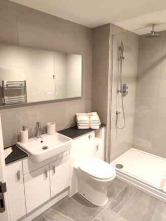 2 bed Apartment to rent Image 6