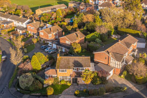 1, Maplesfield, Hadleigh, Benfleet SS7 2SG