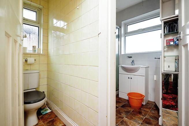 Wc & Shower Room