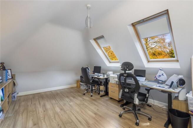 Bedroom 5/Office