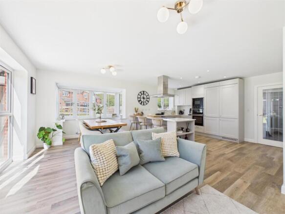 Stunning Open Plan Living Ktchen