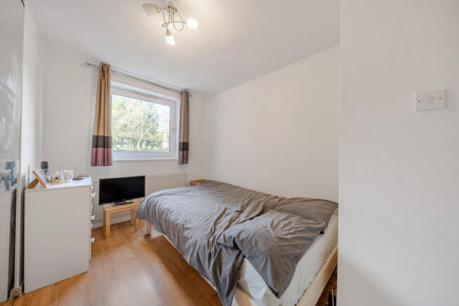 1433953-10-69ca63...