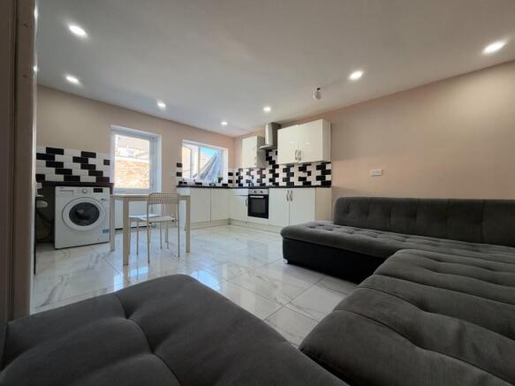 Call 02920 668585 to secure your viewing _18