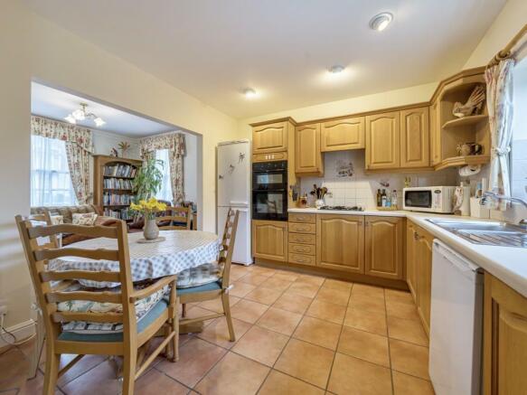 Kitchen/Dining Rm
