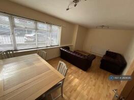 Flat B, 19 29, Barcombe Avenue, London SW2 3AX