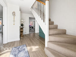 7, Tilia Close, Leicester LE7 3AJ
