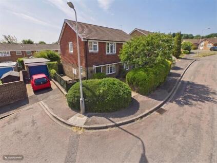 Yew Tree Rise, Calcot, Reading