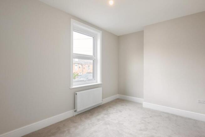 3 bed Terraced for sale Image 8