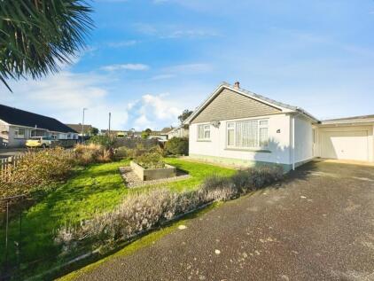 Helston, Modernised two bed bungalow