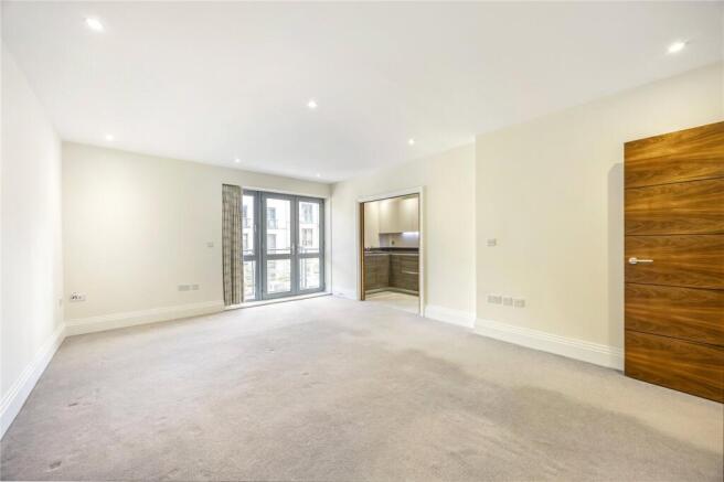 Sitting/ Dining Room