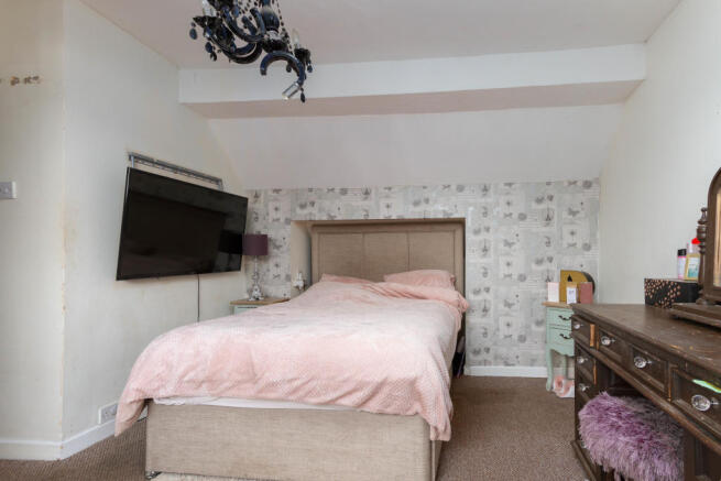 Bedroom One Pic1