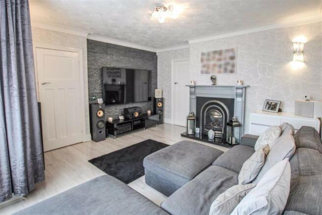Living Room:
