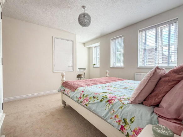 2 bed Terraced for sale Image 10
