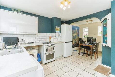 Whipton Barton Road, Exeter, EX1