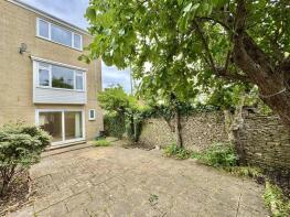48, Martin Close, Cirencester GL7 1XY