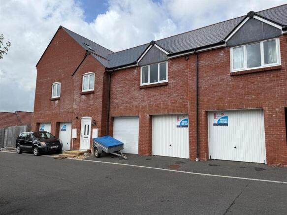 Garages F,G,H & I.jpeg