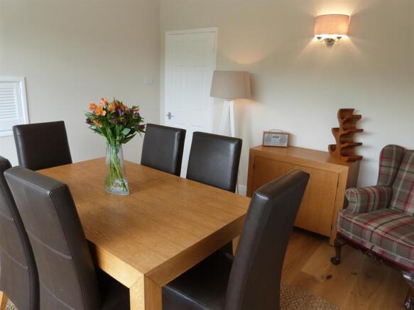 DINING ROOM IMAGE TWO