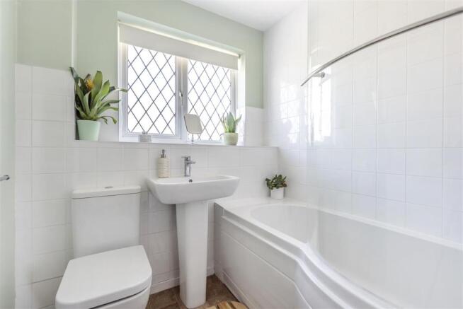 Bathroom.jpg