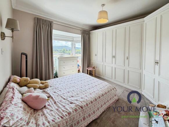 3 bed Semi-Detached for sale Image 12
