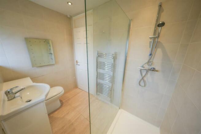 BATHROOM/ W.C