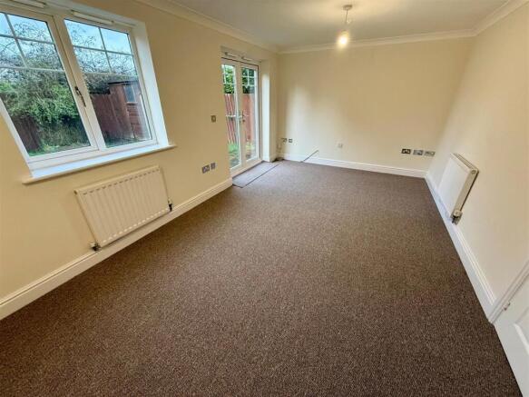 68 King Style Lounge.jpg