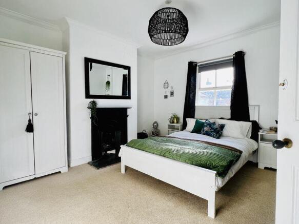 BEDROOM 1