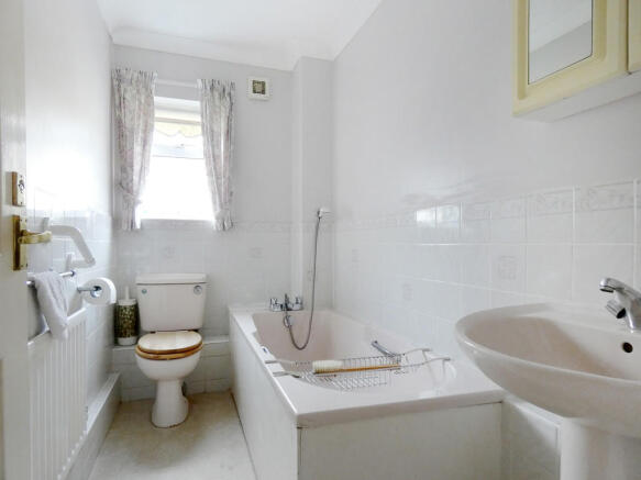 En Suite Bathroom