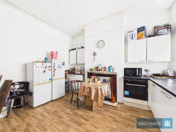 4 bed Terraced for sale Image 6