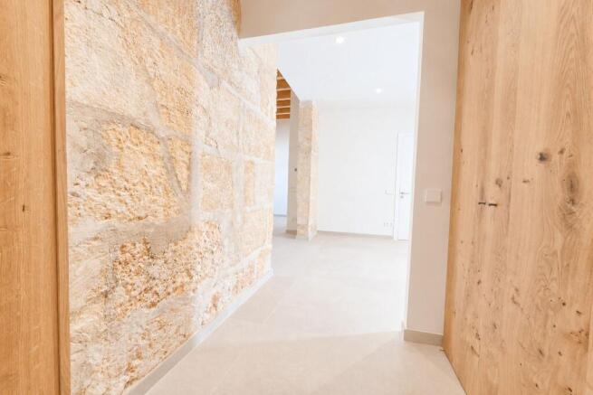 Elegant design with wood and natural stone elements