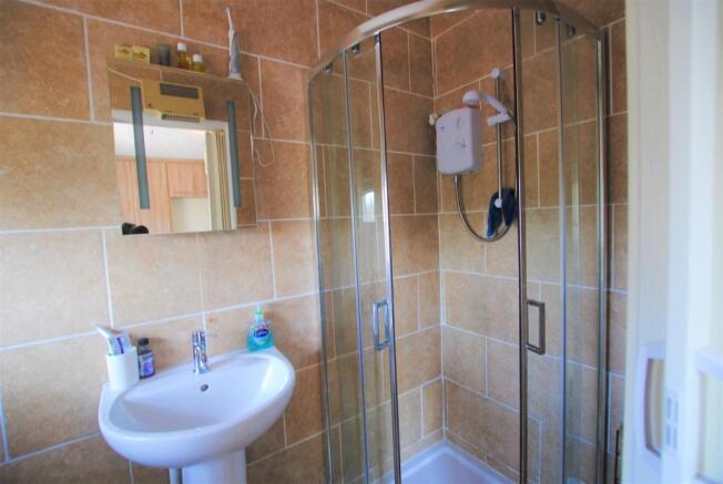 Bedford ensuite.jpg