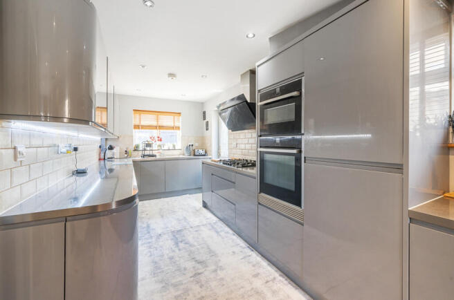 8-681e40e589d90-1...