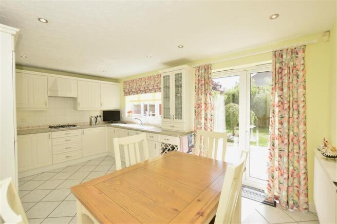 Kitchen/Breakfast Room