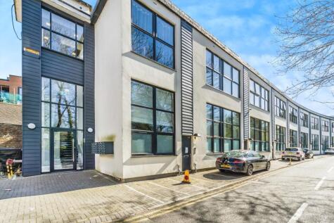 Restmor Way, Wallington, SM6