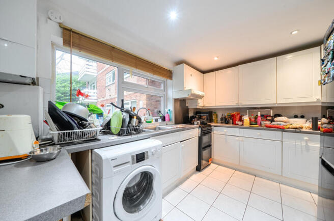 1395370-9-69720cf...