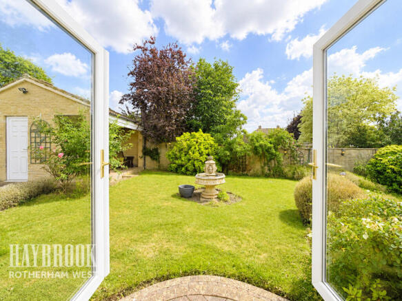 3 bed Detached Bungalow for sale Image 11