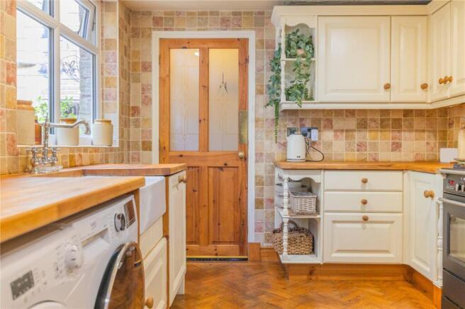 3 bed House for sale Image 7