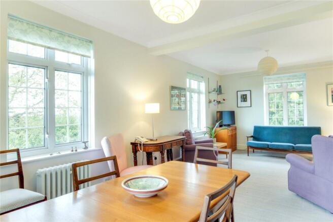 Sitting/Dining Room