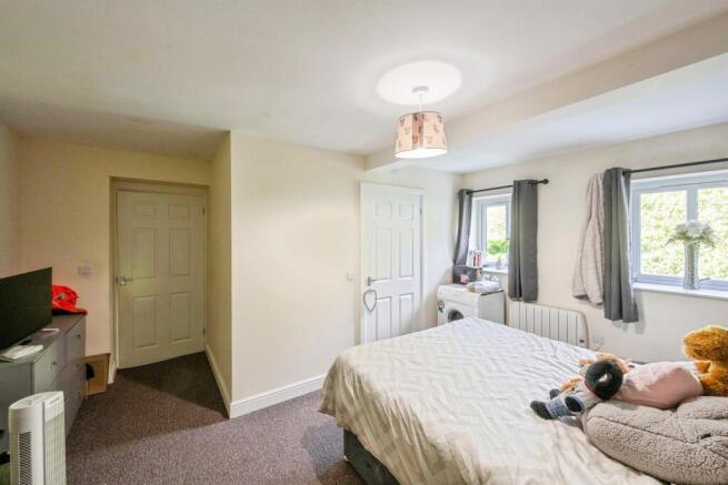 1 bed Apartment for sale Image 10