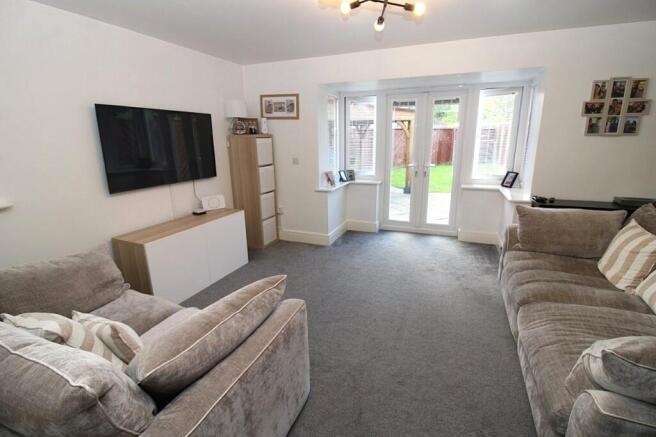 4 bed Semi-Detached for sale Image 5