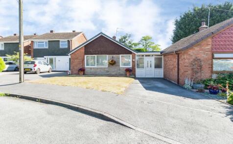 Tudor Close, Stone, ST15