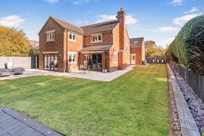 Woodside, Exchange Lane, Bloxham OX15 4FQ