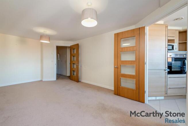 8665718-interior10-800.jpg