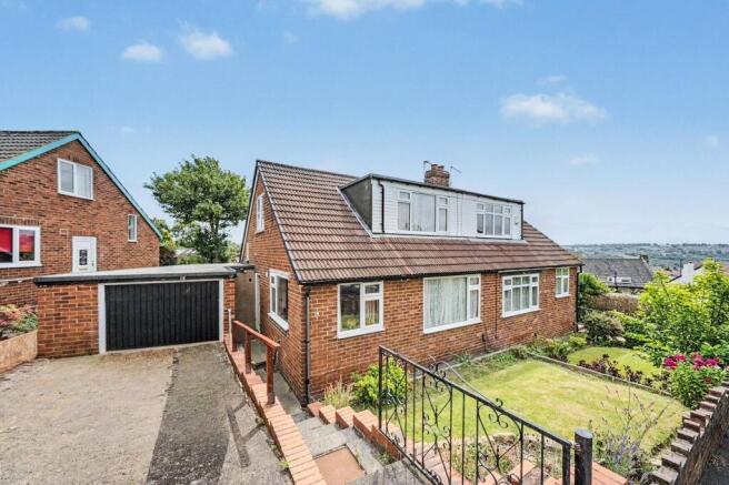 3 bed Semi-Detached for sale in horsforth