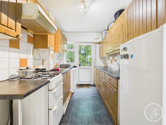 4 bed Terraced for sale Image 4