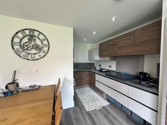 4 bed Detached for sale Image 6