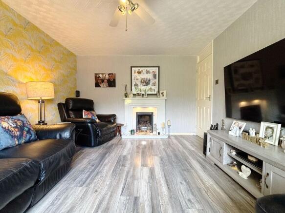 Fir Tree Walk, Lowton, Warrington, WA3 2NW photo 4
