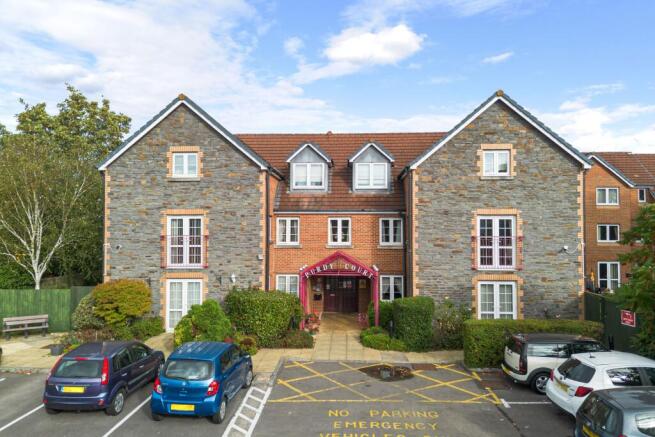 2-bed flat on Purdy Court, New Station Road, Fishponds, £190,000