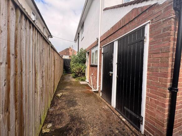 Brookwood Road, Southampton photo 4