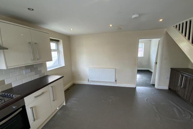 kitchen/dining room 