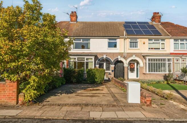 3-bed terraced on Phyllis Avenue, Grimsby, South Humberside, DN34, £110,000